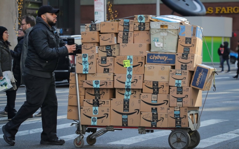 Amazon diminui ritmo e divulga lucro menor do que o esperado